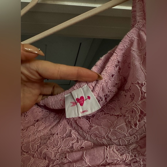 BuddyLove Conner Short Lace Dress - Size XS - Very Good Condition - Picture 3 of 3